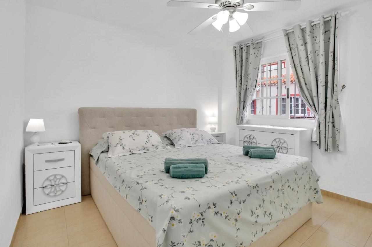Top Floor, Sea View, Huge Terrace, Heated Pool, Garage 로스크리스티아노스 외부 사진